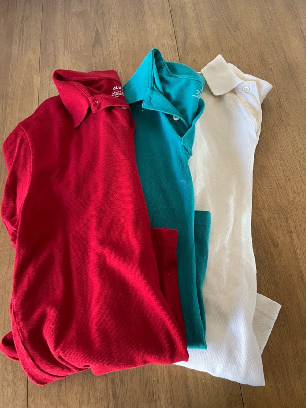 BUNDLE of 3, Men’s Old Navy polo shirts, large. Red, teal, off white.
